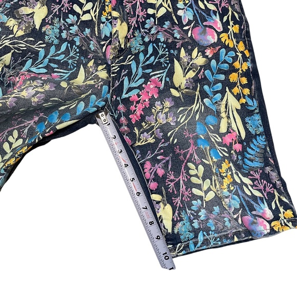 Rutherford Shorts Unisex Mens Size 34 Blue Denim Floral Streetware NWT - Picture 15 of 16